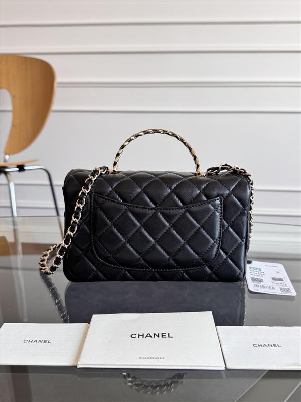 2026131222439589 700